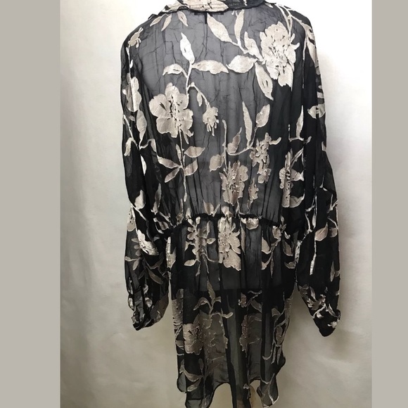 💥SOLD💥LaneBryant Floral Print Sheer Peplum Tunic - Picture 4 of 6